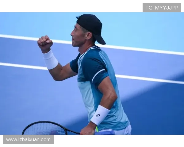 中国新星横扫强敌挺进总决赛四强掀起网球新风潮引全球关注