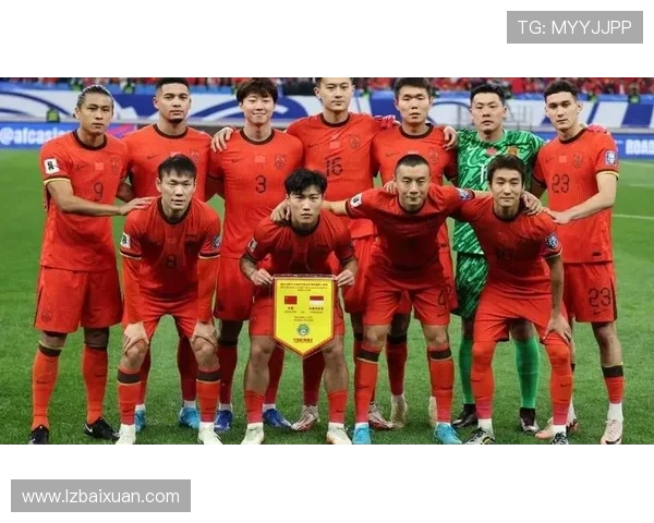 国足鏖战九十分钟顽强逼平劲敌展现新生代球员拼搏精神