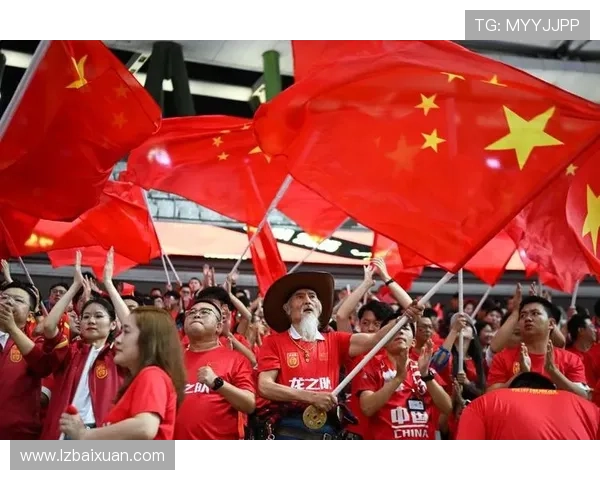 国足新星闪耀国际赛场展现青春力量助力球队逆转赢得关键胜利