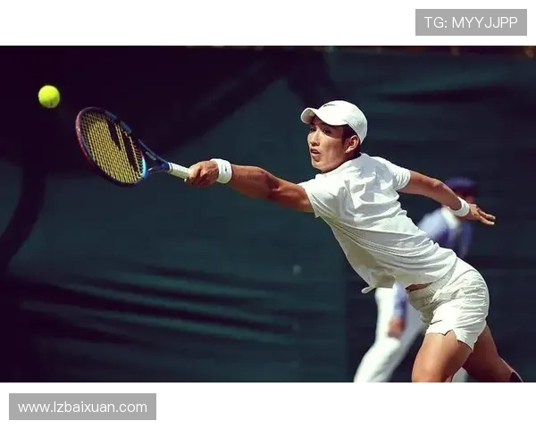 网球赛场风云再起 新星崛起与老将对决激烈上演