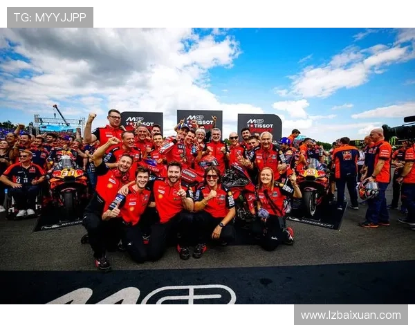 MotoGP赛季最新动态：顶级车手角逐激烈，赛事规则和技术创新引关注