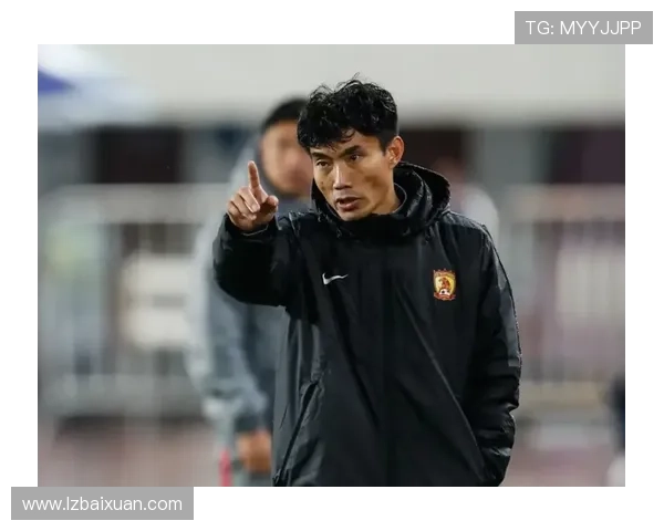 F1车队动态更新:赛季前瞻与车手转会消息揭晓 F1车队动态更新:赛季前瞻与车手转会消息揭晓